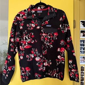 Patagonia Black and Red Fleece Pullover